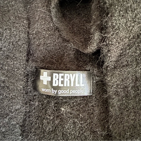 Beryll Cashmere Cardigan Hooded One Size Black Knit Quiet Luxury Open Sweater - Picture 2 of 9